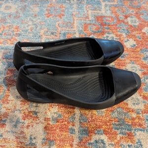 Crocs Sienna Banded Pointed Toe Box Flat Black Women’s 7 Comfort Slip On Shoes
